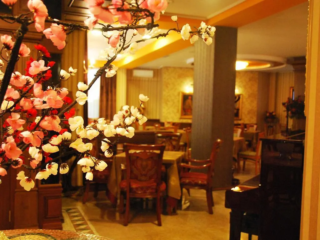 Hotel Austria Tirana