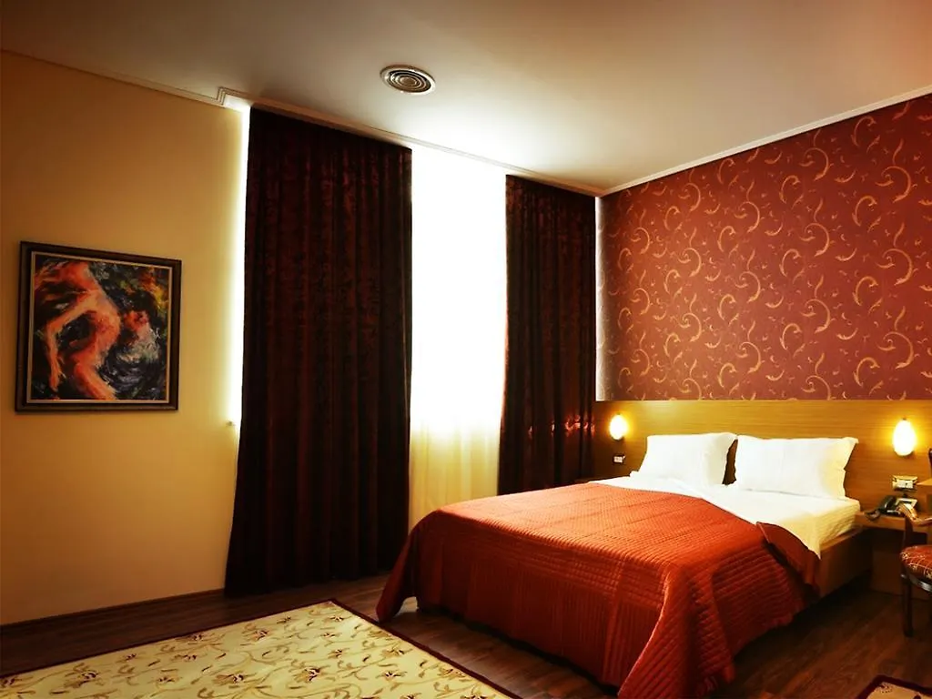 Hotel Austria Tirana 4*,