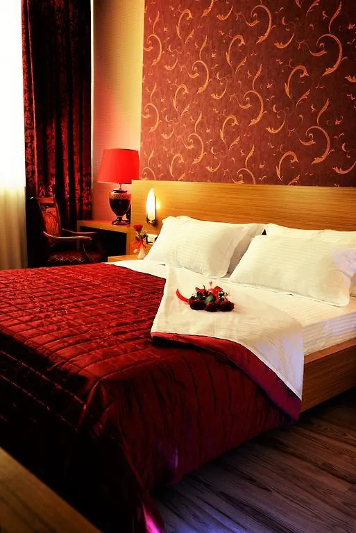Hotel Austria Tirana 4*,  Albanië