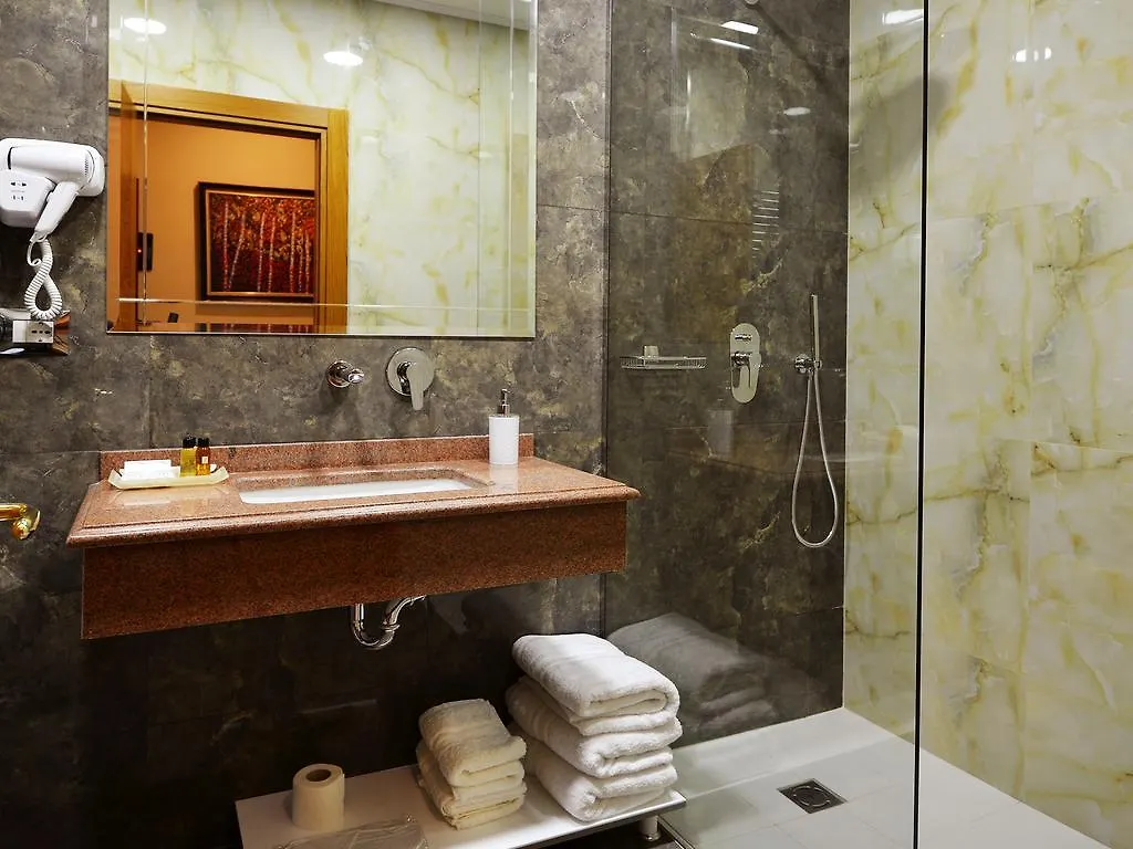 ****  Hotel Austria Tirana Albanien