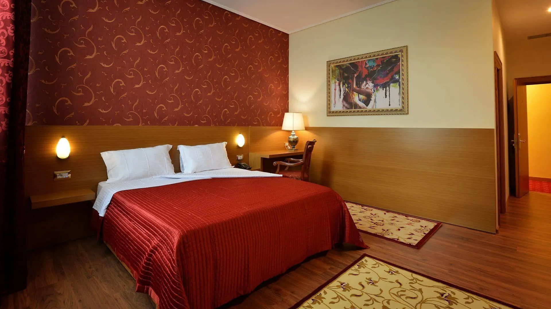 Hotel Austria Tirana 4*,
