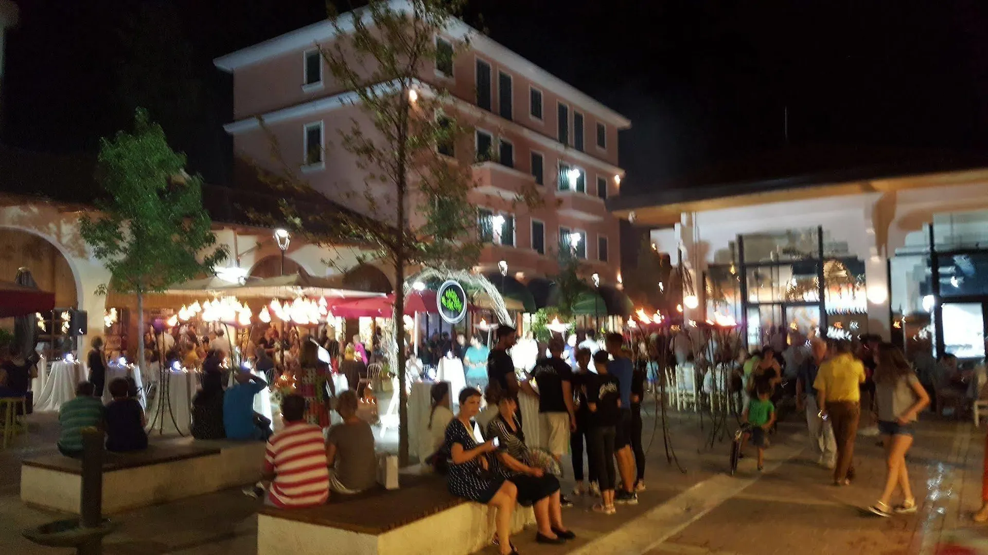 Hotel Austria Tirana
