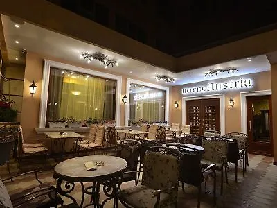 Hotel Austria Tirana 4*,
