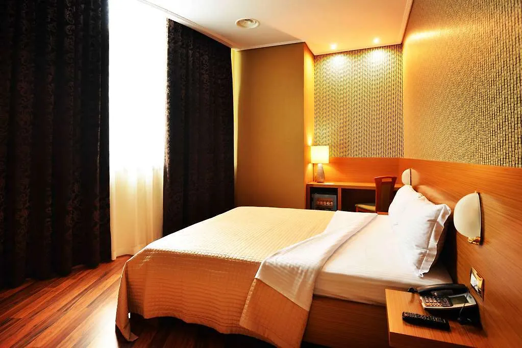 Hotel Austria Tirana