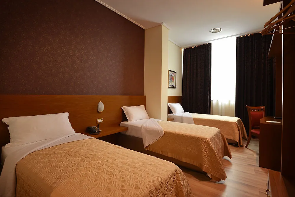 Hotel Austria Tirana 4*,