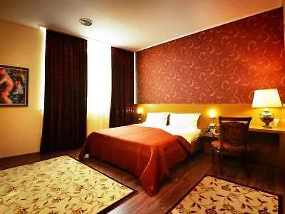 טיראנה Hotel Austria אלבניה