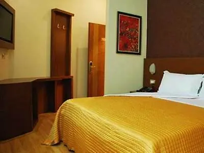 Hotel Austria Tirana